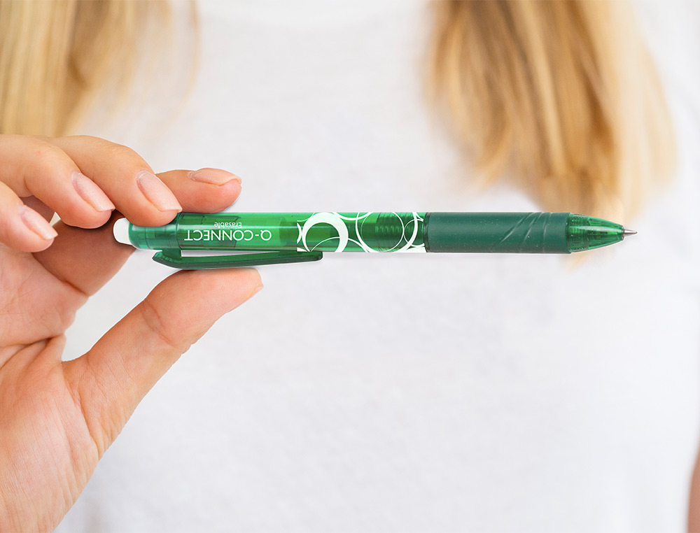 ROLLER Q-CONNECT ÉCRITURE MOYENNE 0.7MM ENCRE EFFAÇABLE GRIP PRÉHENSION GOMME SERTIE COLORIS VERT