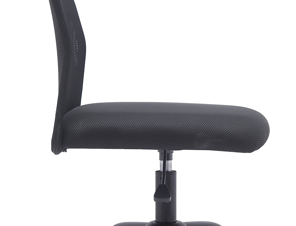 FAUTEUIL OPERATEUR Q-CONNECT PARMA MAILLE BASE METAL SANS  ACCOUDOIRS HAUTEUR MAX 990MM  LARGEUR 480MM PROF 590MM NOIR