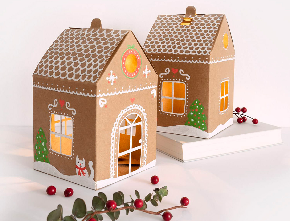 PETITE MAISON EN CARTON KRAFT 6 PIECES PRE DECOUPEES TAILLE MAISON ENV. 110X110X190MM