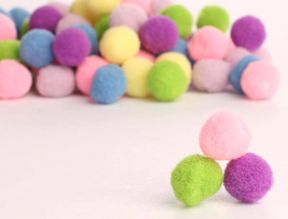 PACK POMPONS SODERTEX PASTEL POLYESTER - 3 TAILLES - 200   PCS - 5 COLORIS