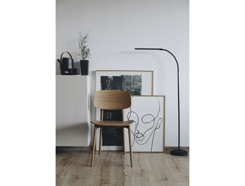 LAMPADAIRE LED MAUL LISEUSE PIRRO INTESITE REGLABLE TETE ET SOCLE ALUMINIUM HAUTEUR 126,5CM COLORIS NOIR
