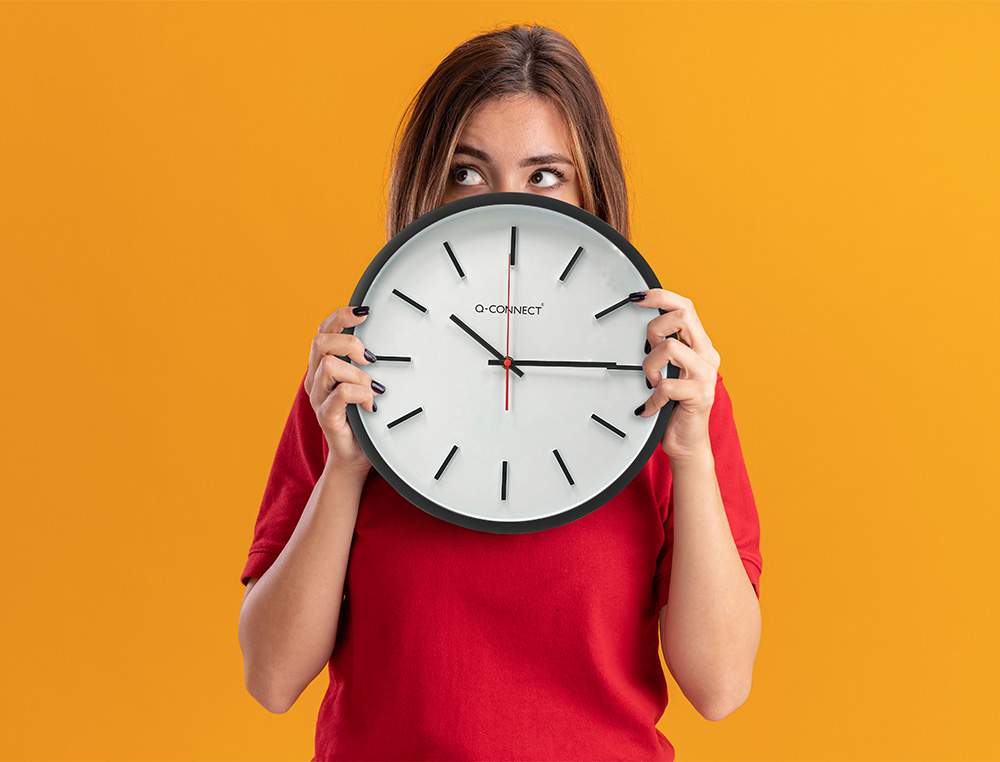 HORLOGE Q-CONNECT MURALE PLASTIQUE DIAMETRE 34,4CM     SILENCIEUX COLORIS NOIR