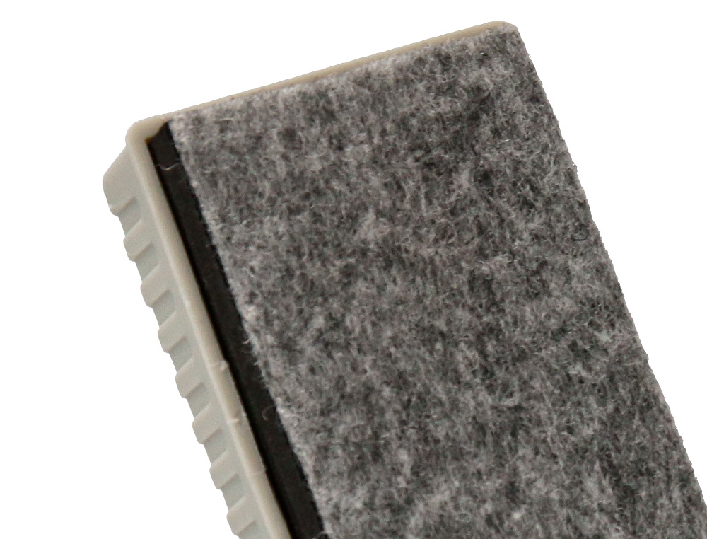 BROSSE MAGNETIQUE Q-CONNECT TABLEAU BLANC AVEC RECHANGE DE FEUTRE REMPLACABLE 15X5,5X4,5CM