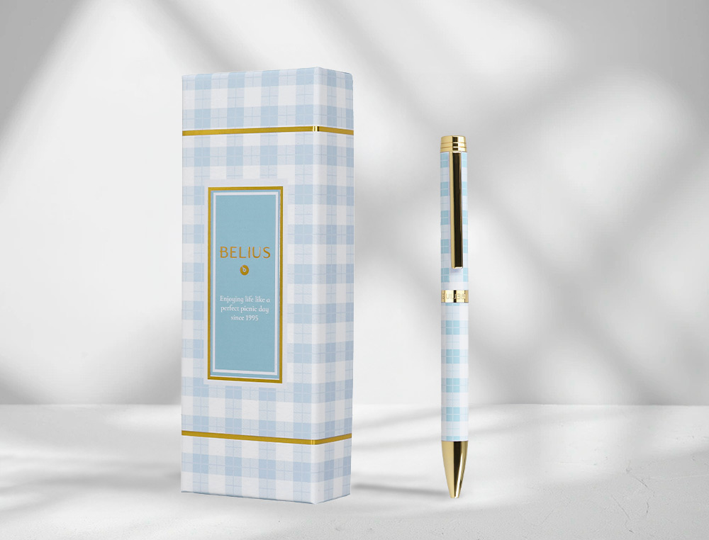 STYLO-BILLE BELIUS PICNIC ALUMINIUM ENCRE BLEUE COLORIS BLEU CIEL DORE BOITE DESIGN