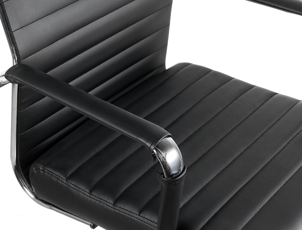 CHAISE BUREAU Q-CONNECT BOSA SIMIL CUIR BASE METALLIQUE HAUT MAX 1130 LARG 550 PROF 630MM ROUES PREMIUM COLORIS NOIR