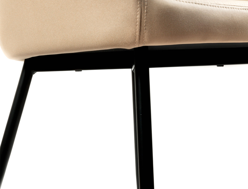 CHAISE CONFIDENT Q-CONNECT SIEMIONE BASE METALLIQUE HAUT MAX 820 LARG 570 PROF 580 COLORIS MARRON