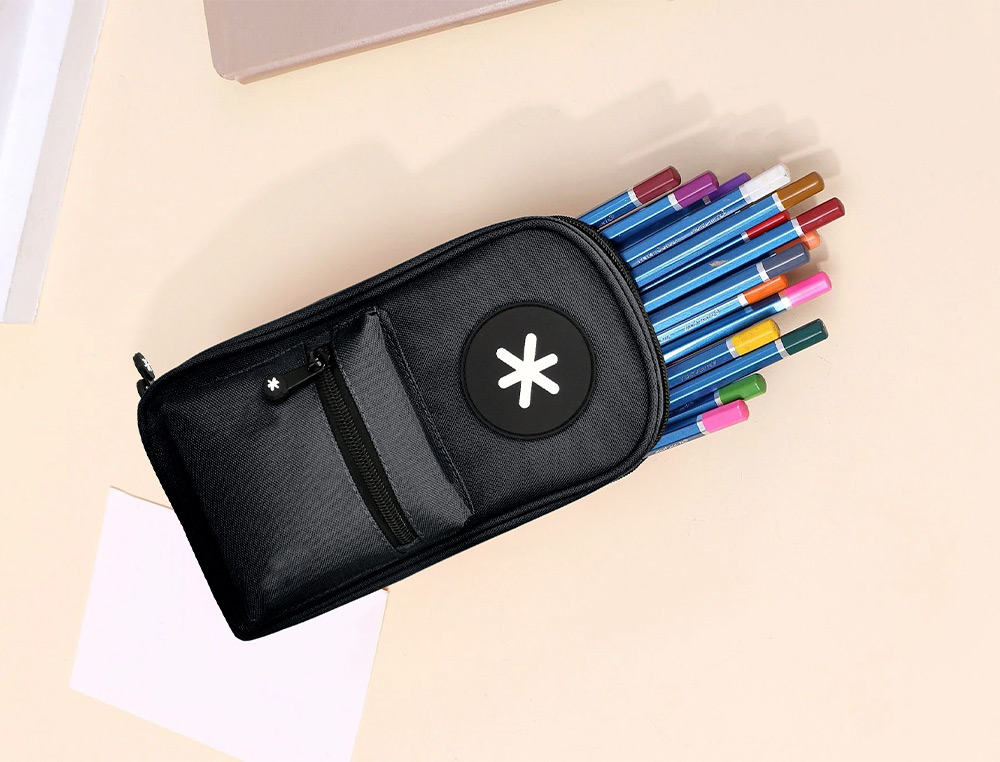 TROUSSE OVALE ANTARTIK AVEC 4 COMPARTIMENTS 230 X 50 X 120  MM NOIR