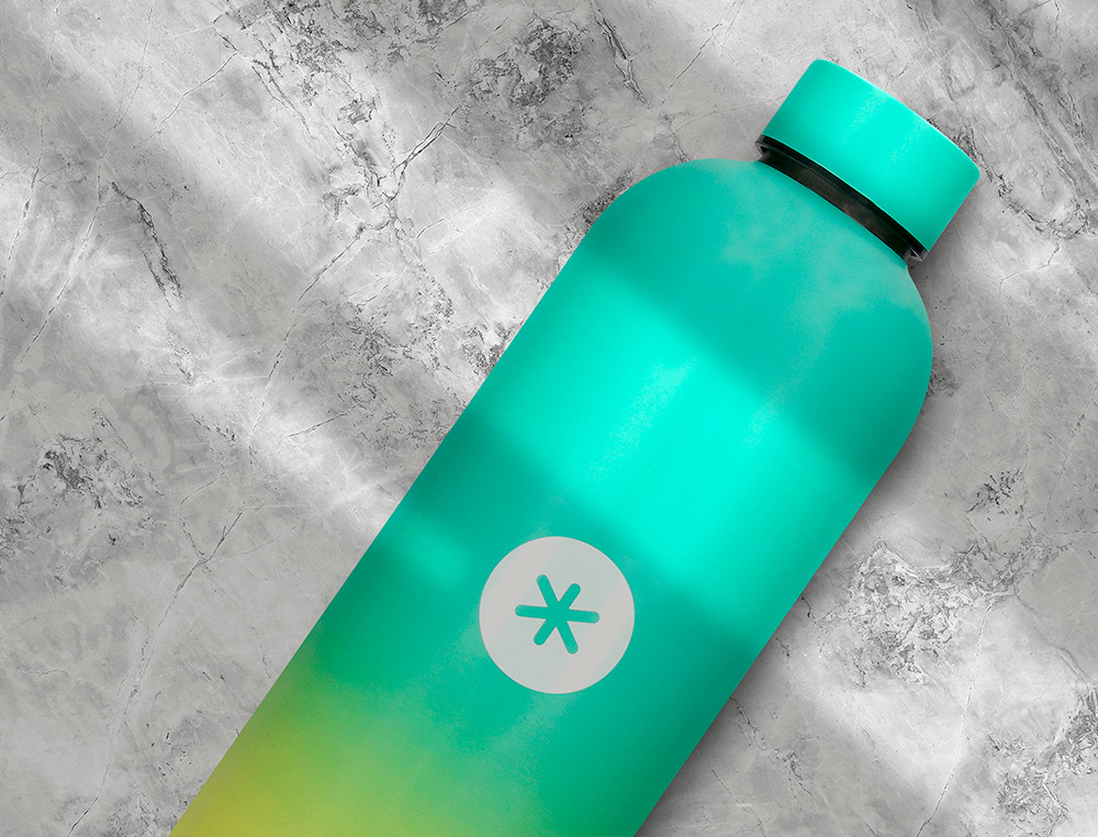 BOUTEILLE ISOTHERME ANTARTIK ACIER INOXYDABLE SANS BPA 750ML COLORIS VERT/JAUNE