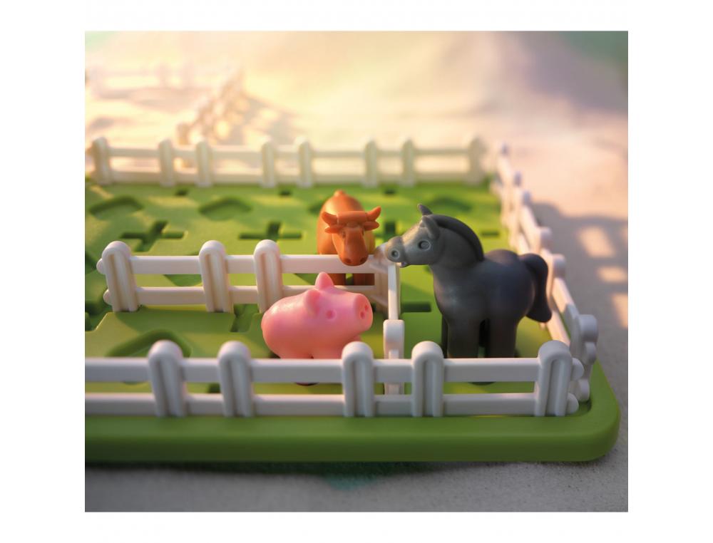 JEU INTERDACTA IL ETAIT UNE FERME 1 PLAN DE JEU + 2 CHEVAUX + 2 VACHES + 2 MOUTONS + 2 COCHONS + 3