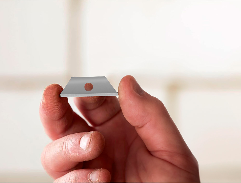 LAME RECHANGE Q-CONNECT CUTTER TROIT 9MM BLISTER 10 UNITS