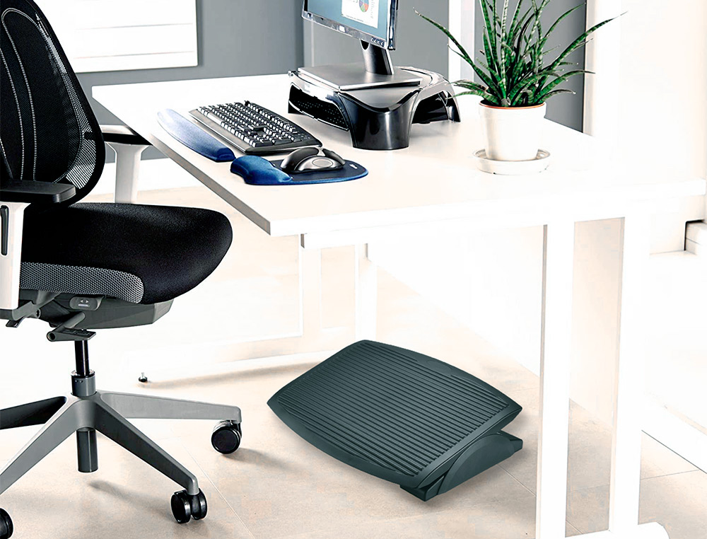 REPOSE-PIEDS Q-CONNECT POLYSTYRNE ERGONOMIQUE CONFORT SUPPORT INCLINAISON AJUSTABLE 450X115X340MM