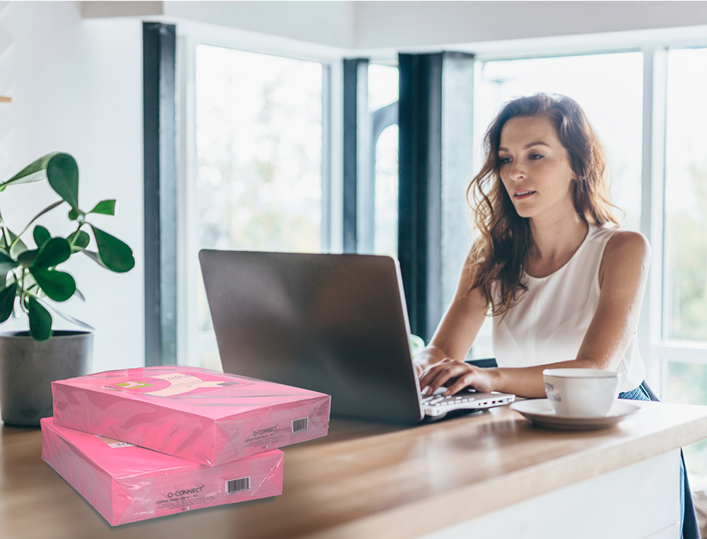 PAPIER COULEUR Q-CONNECT MULTIFONCTION A4 80G/M2 UNICOLORE ROSE NÉON RAMETTE 500 FEUILLES