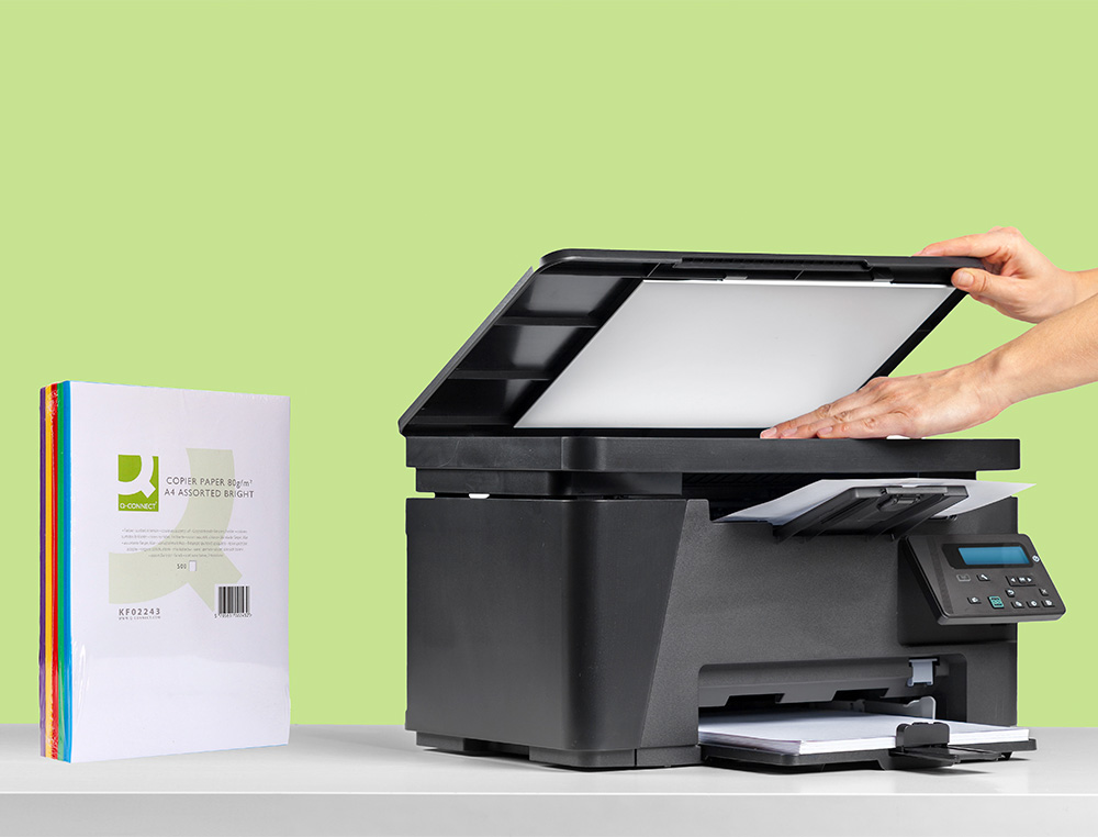 PAPIER COULEUR Q-CONNECT MULTIFONCTION A4 80G/M2 5 COLORIS ASSORTIS INTENSES RAMETTE 500 FEUILLES